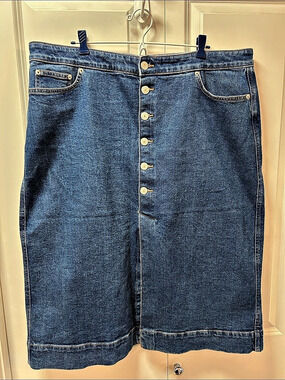 Joe Fresh Plus Button-Front Denim Midi Skirt Denim Button-Front Midi Skirt Size